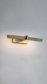 Three Edges Picture-Wall Sconce