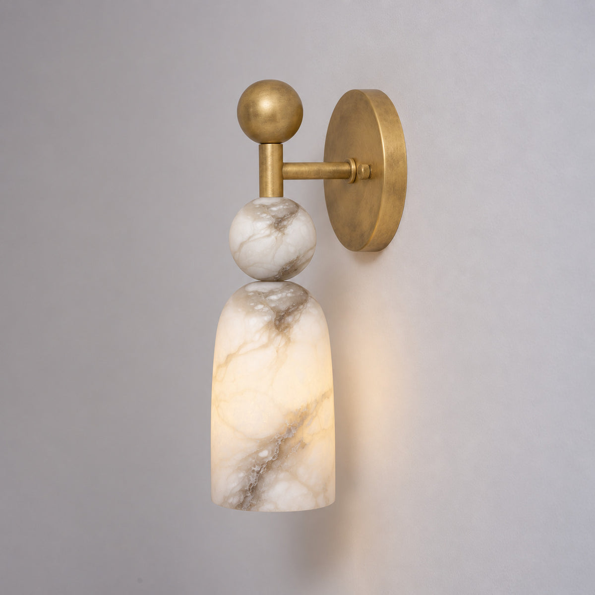 Titus Sconce