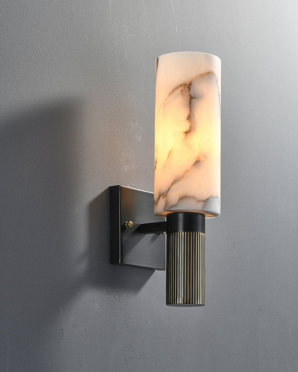 Lucy Sconce