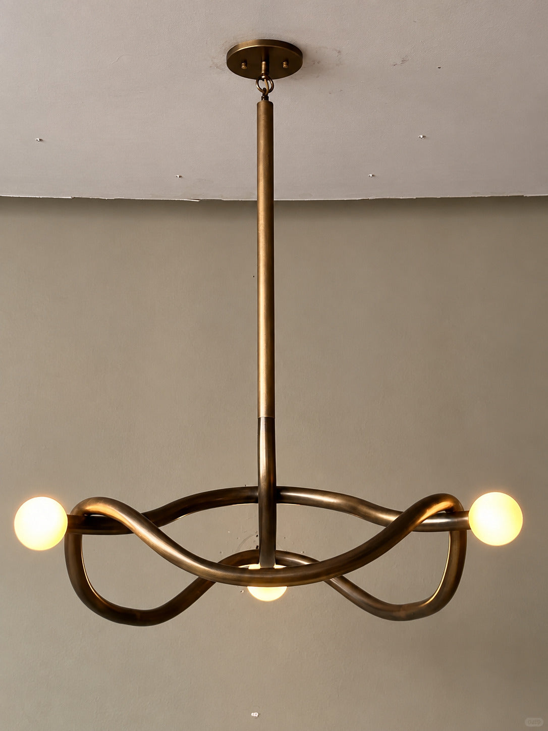 Tryst Chandelier