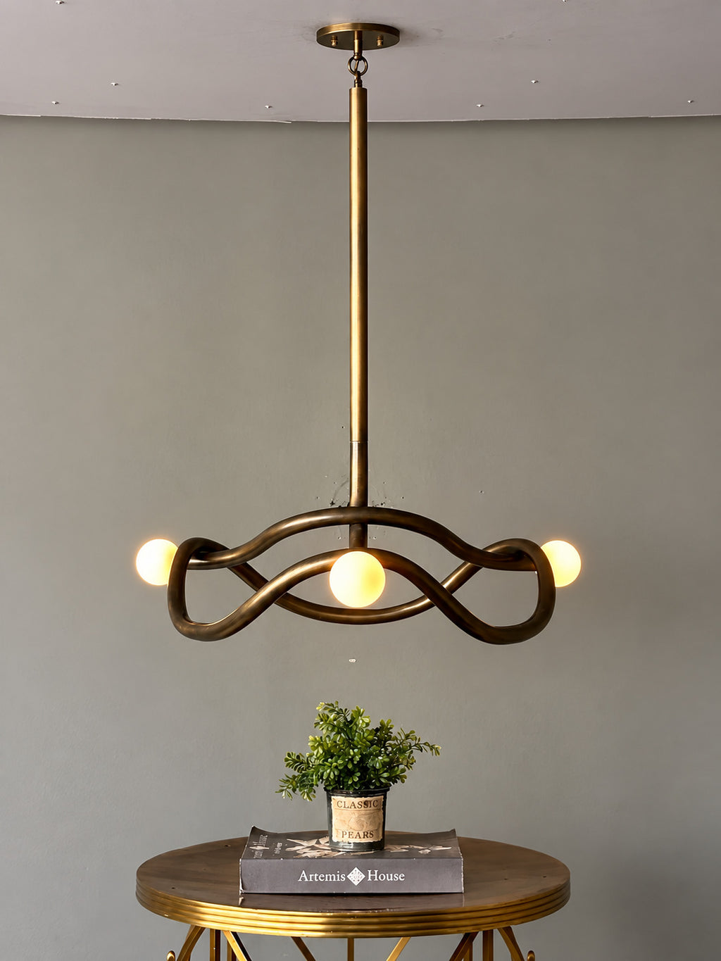 Tryst Chandelier