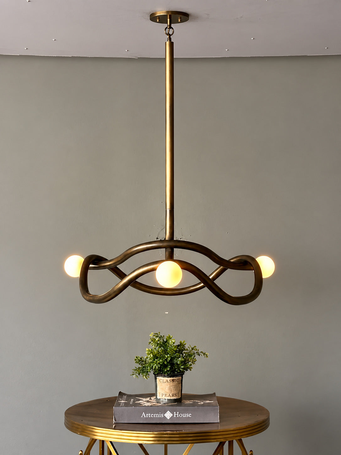 Tryst Chandelier