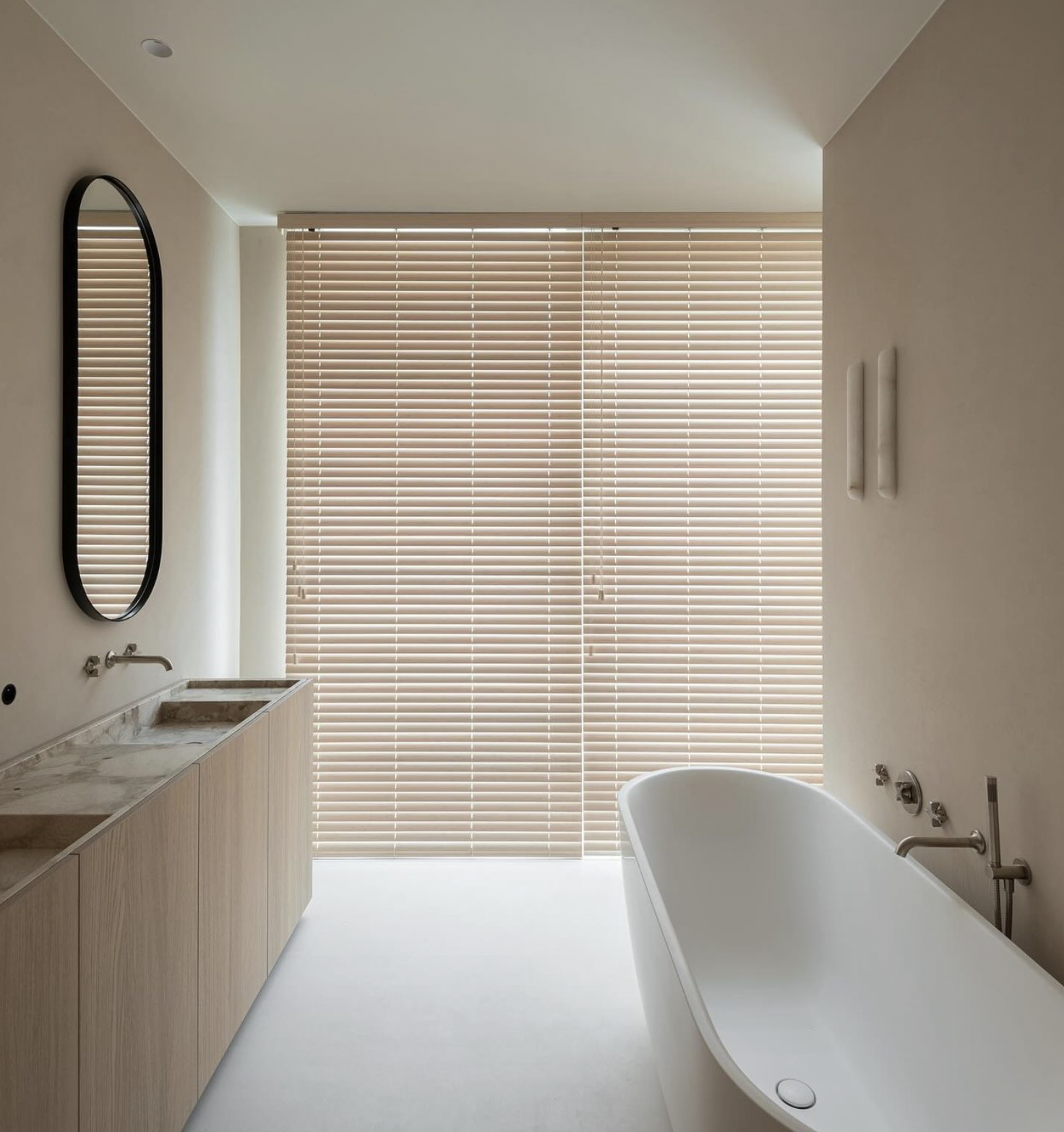 Tub Wall Sconce