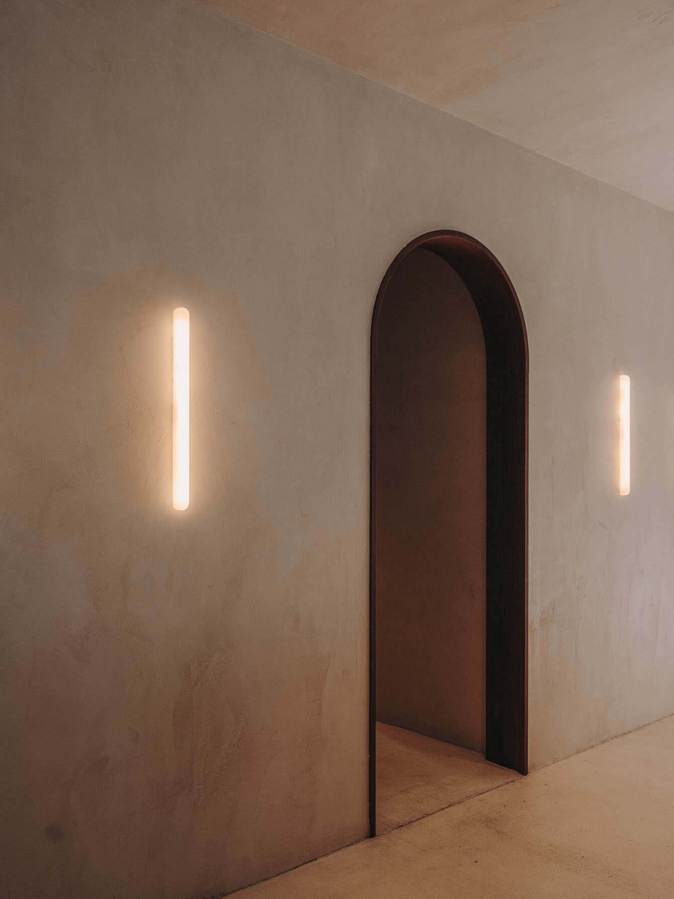 Tub Wall Sconce
