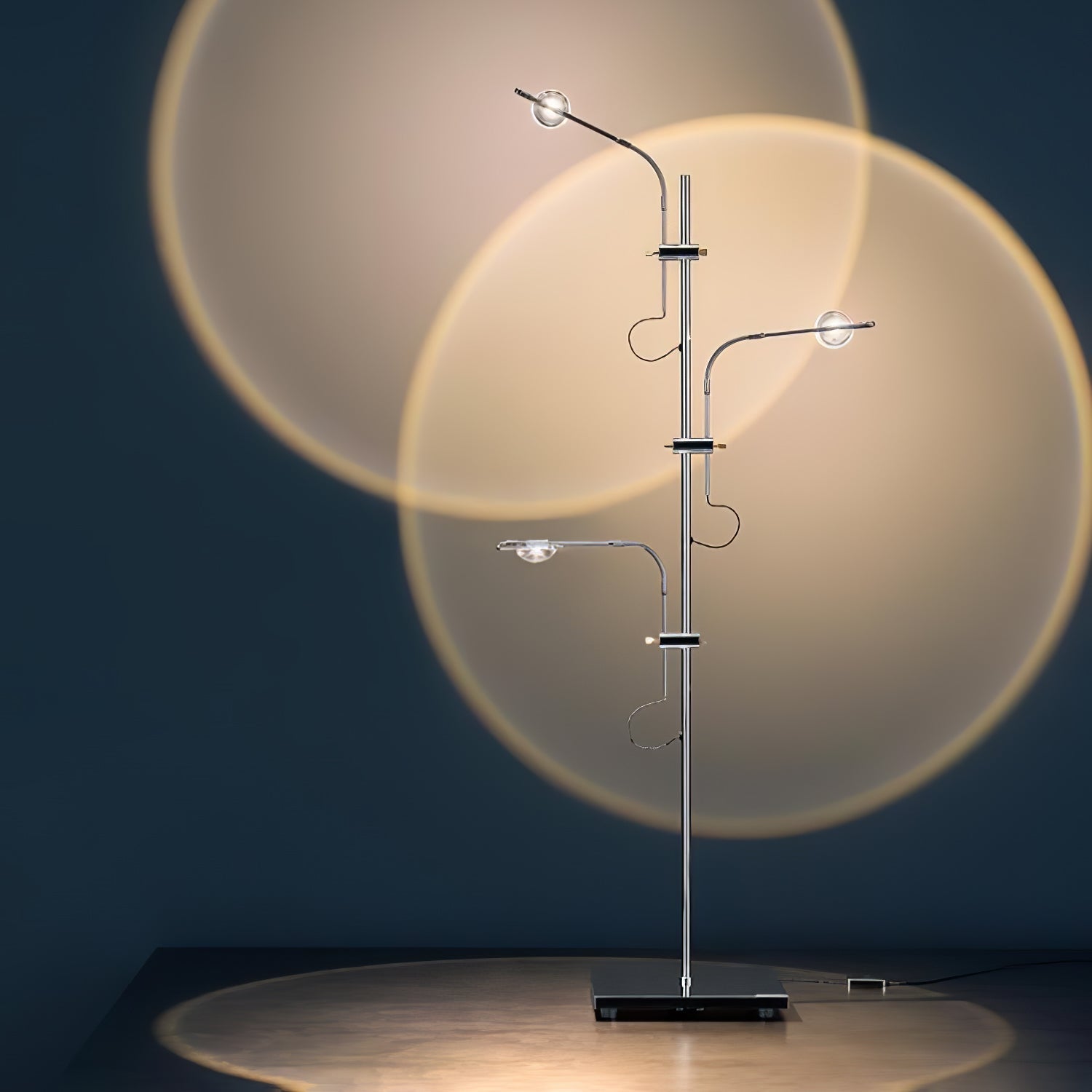 Ealand Table Lamp