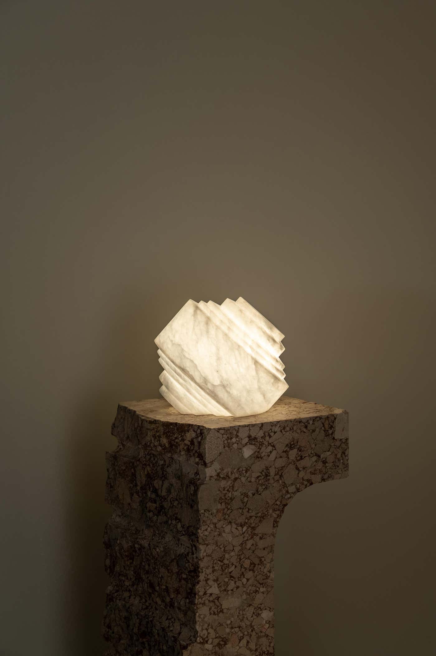 Cala Wireless Table Lamp