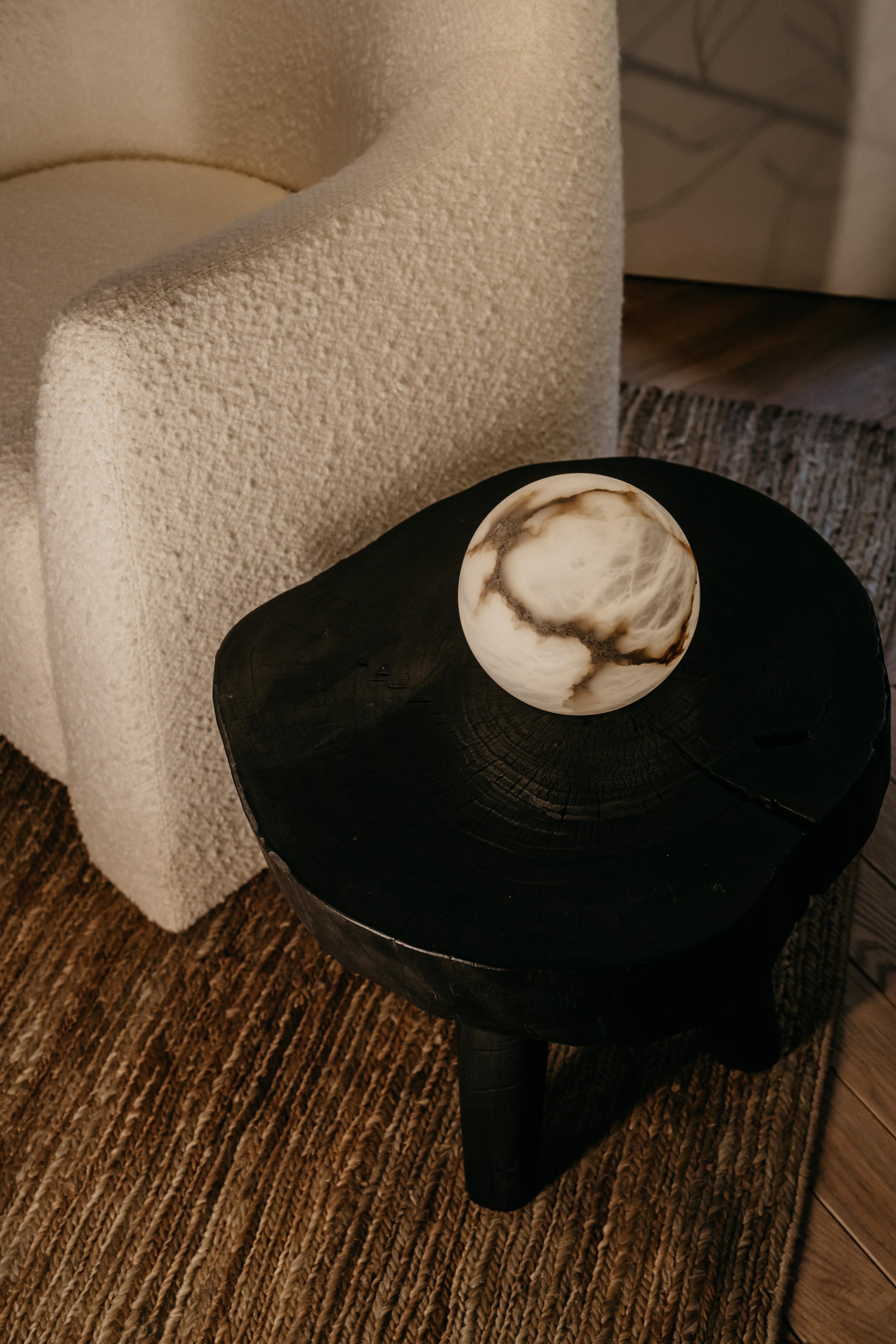 Moon Wireless Table Lamp