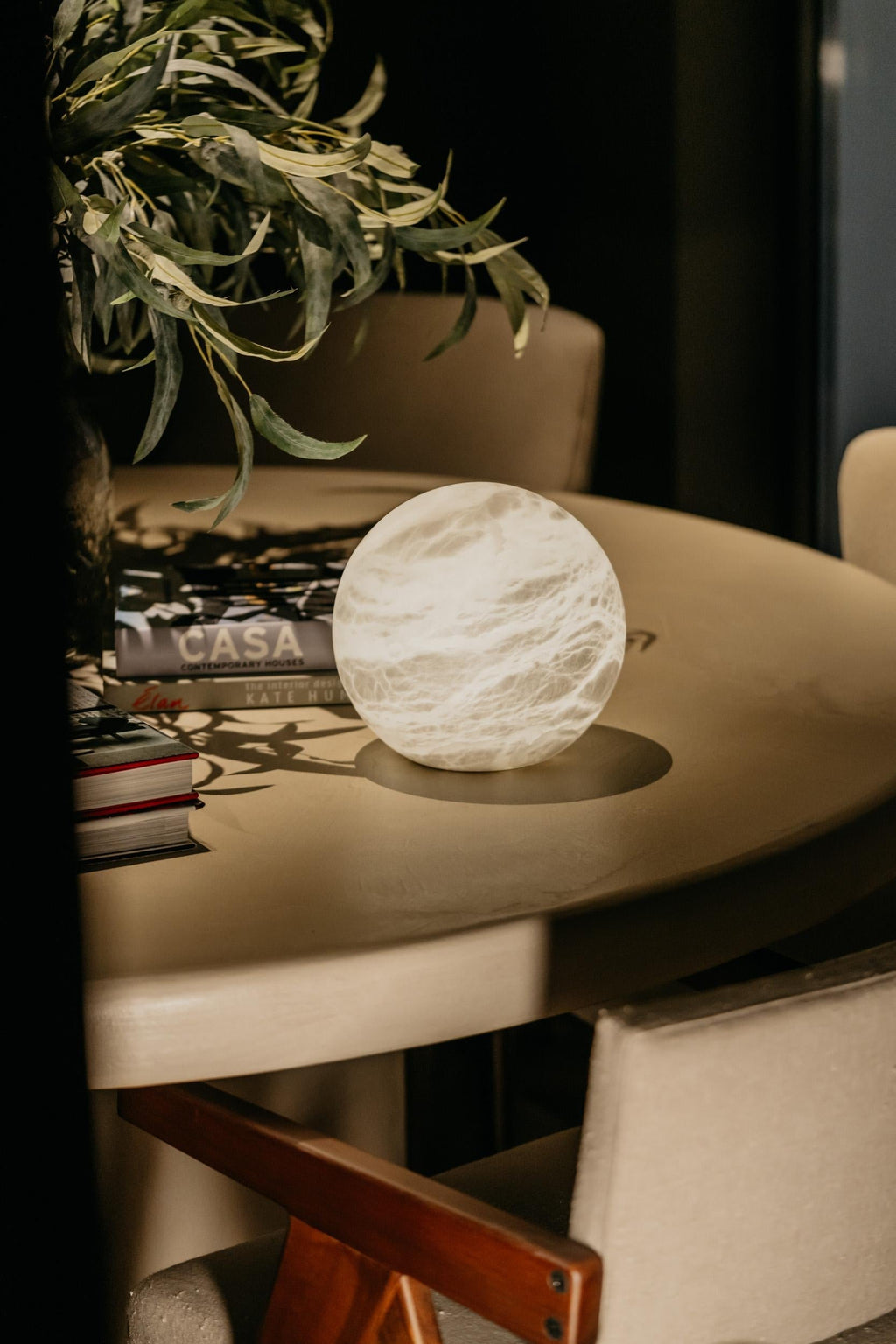 Moon Wireless Table Lamp
