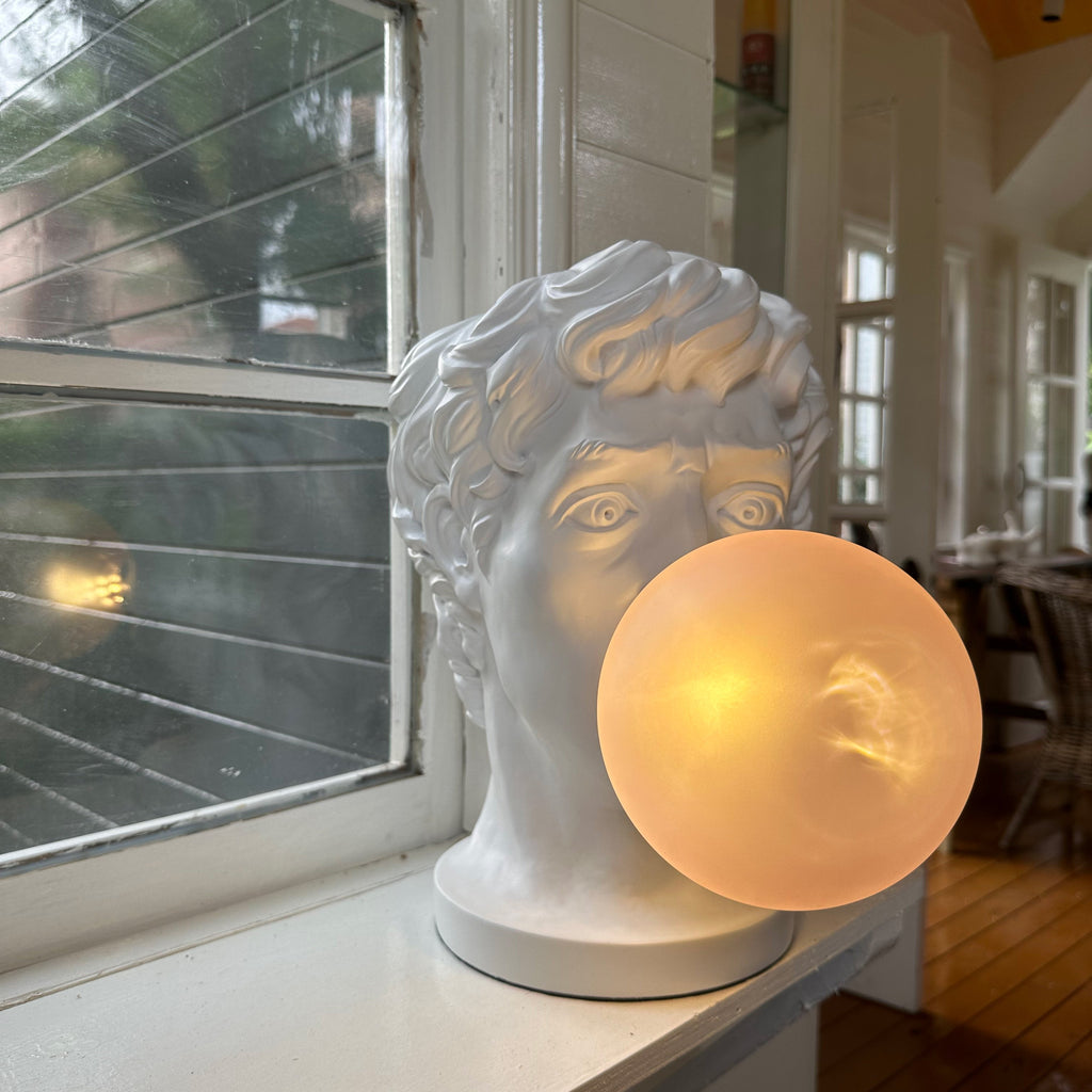 David Sculpture Table Lamp