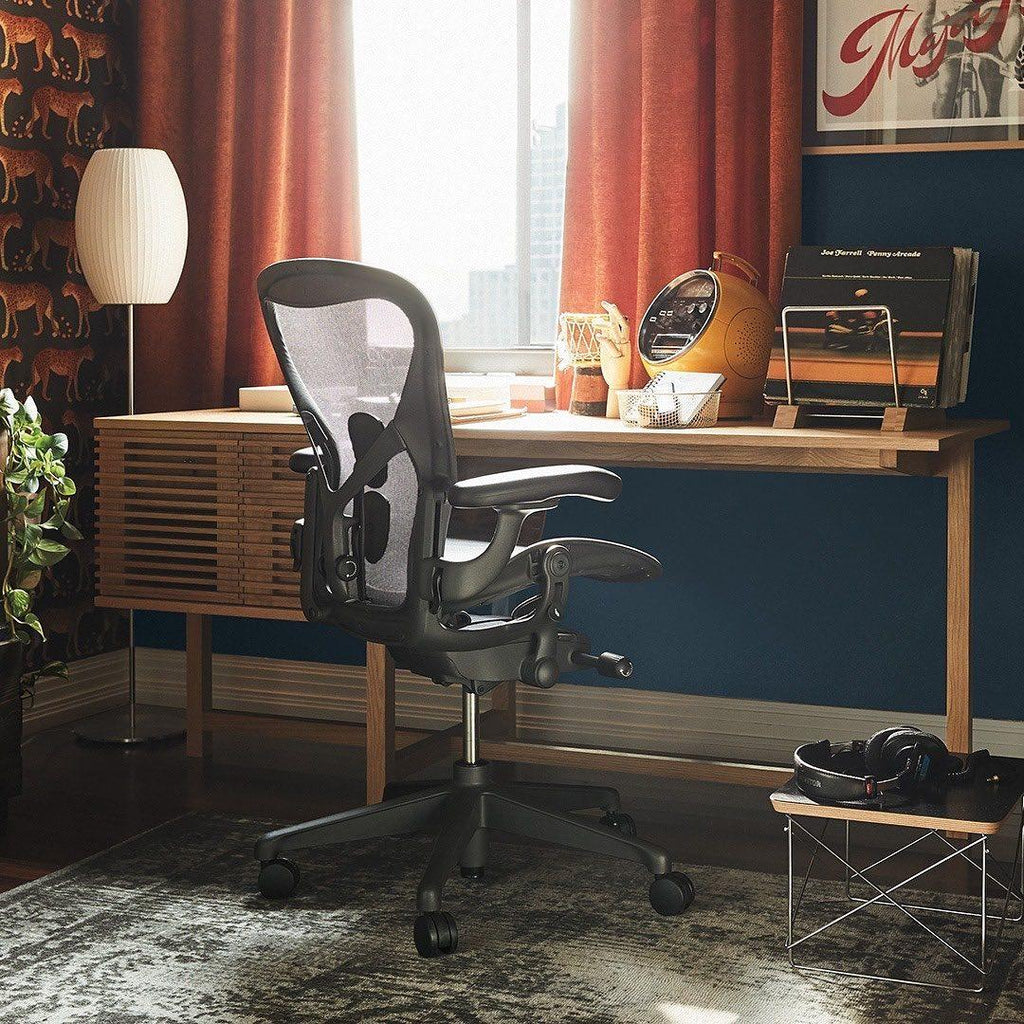 Nelson Lotus Series Table Lamp
